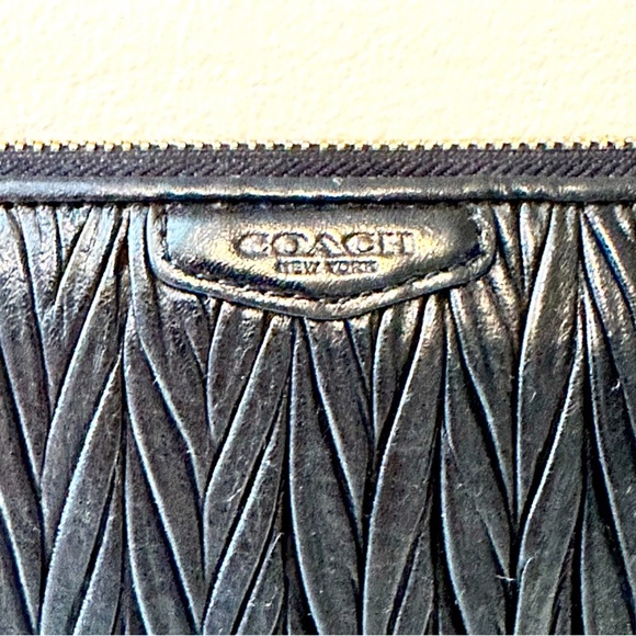 Coach Gathered Leather Accordion Zip Wallet - Picture 3 of 8